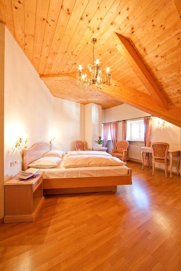 Hotel Tyrol Ora / Auer Exteriör bild